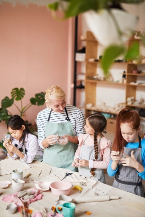 Andrej Medveď - Dobré správy od vás: Dcéra mala za druhýhy polrok vymeškané len 2 dni