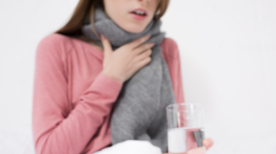 Andrej Medveď - Táto prírodná látka riedi hustý hlien a uľahčuje jeho vykašliavanie. Má aj protizápalové účinky, chráni pečeň a nervové bunky