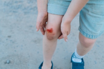 Andrej Medveď - V lete sme zraniteľní viac, než si myslíme. Toto všetko vám môže znepríjemniť aj tú najlepšie naplánovanú dovolenku.